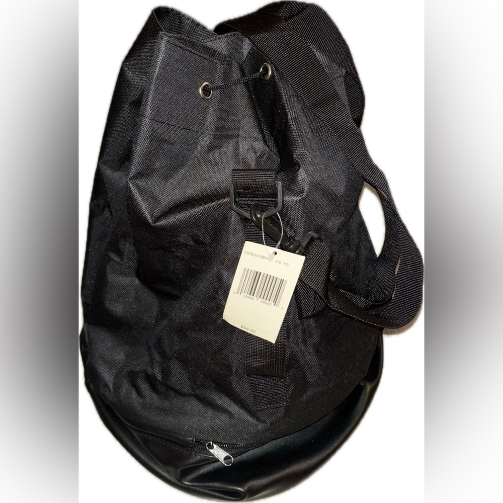 NWT GUESS Black Duffel Bag Gym Bag Travel Bag